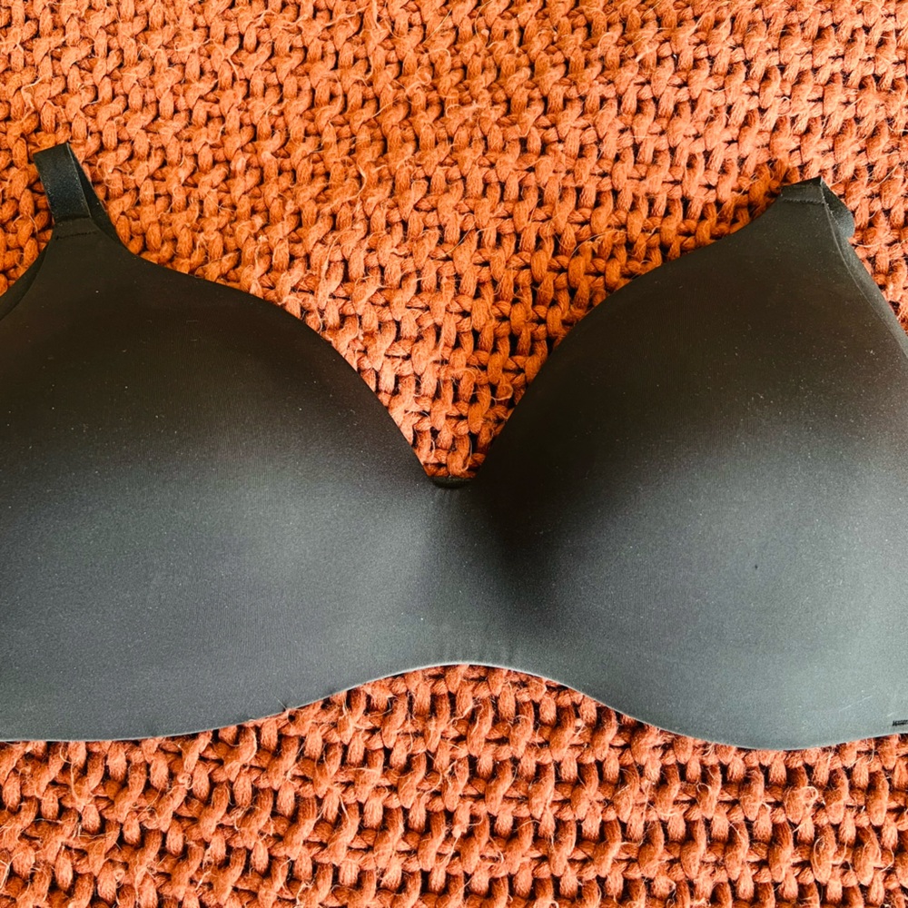 Knix Wireless Wingwoman bra